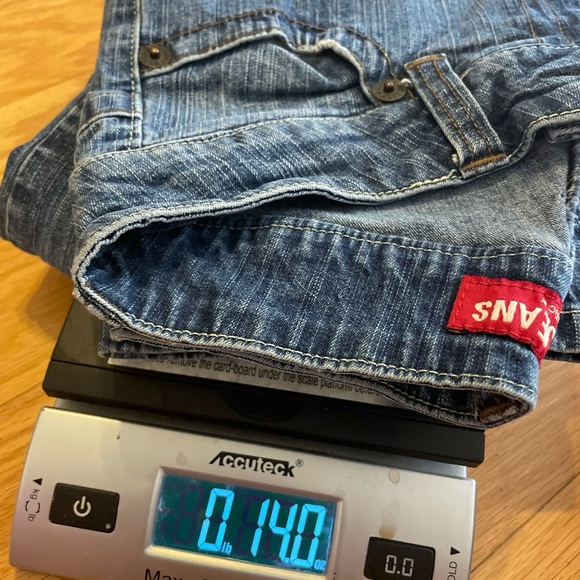 Guess Boot Cut Med Wash Jeans - Picture 12 of 12